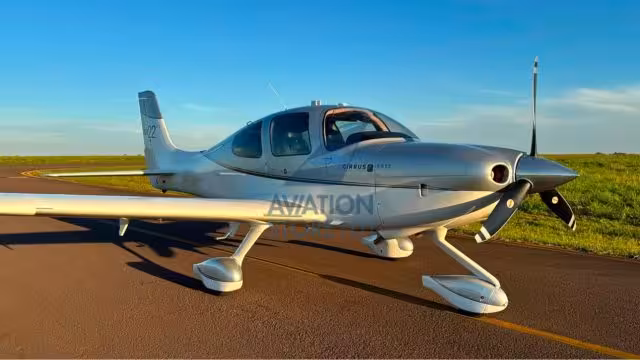 CIRRUS SR22 G3 GTS 2011