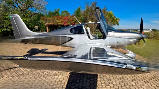 CIRRUS SR22 G6 PLATINUM 2026