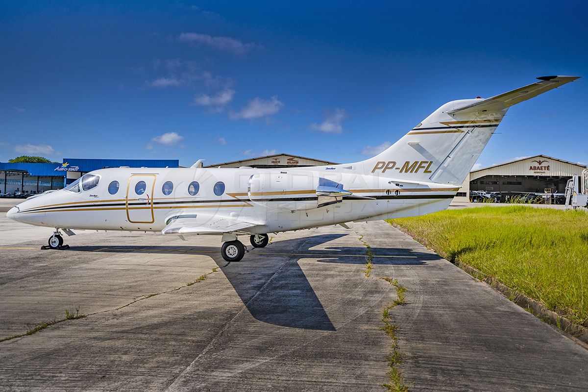 HAWKER 400XP 2007 — foto 3 de 12