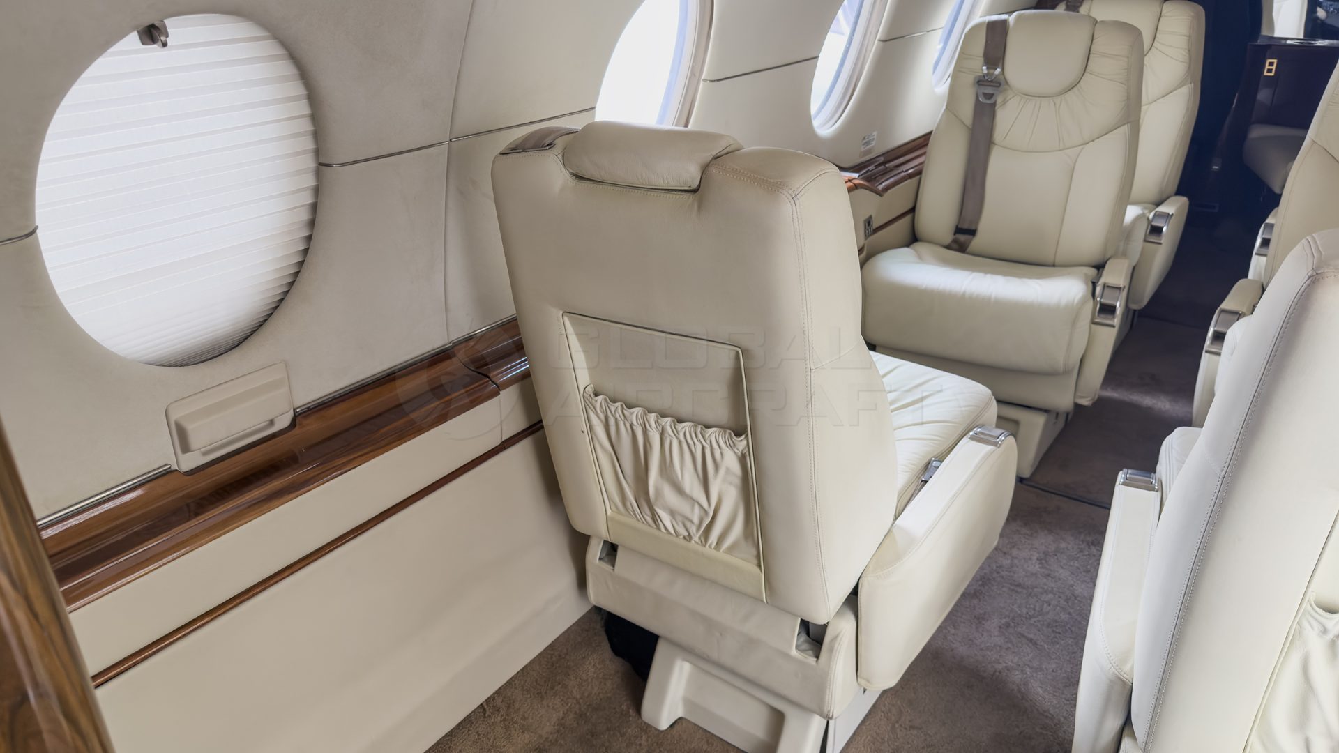 HAWKER 400XP 2007 — foto 5 de 14