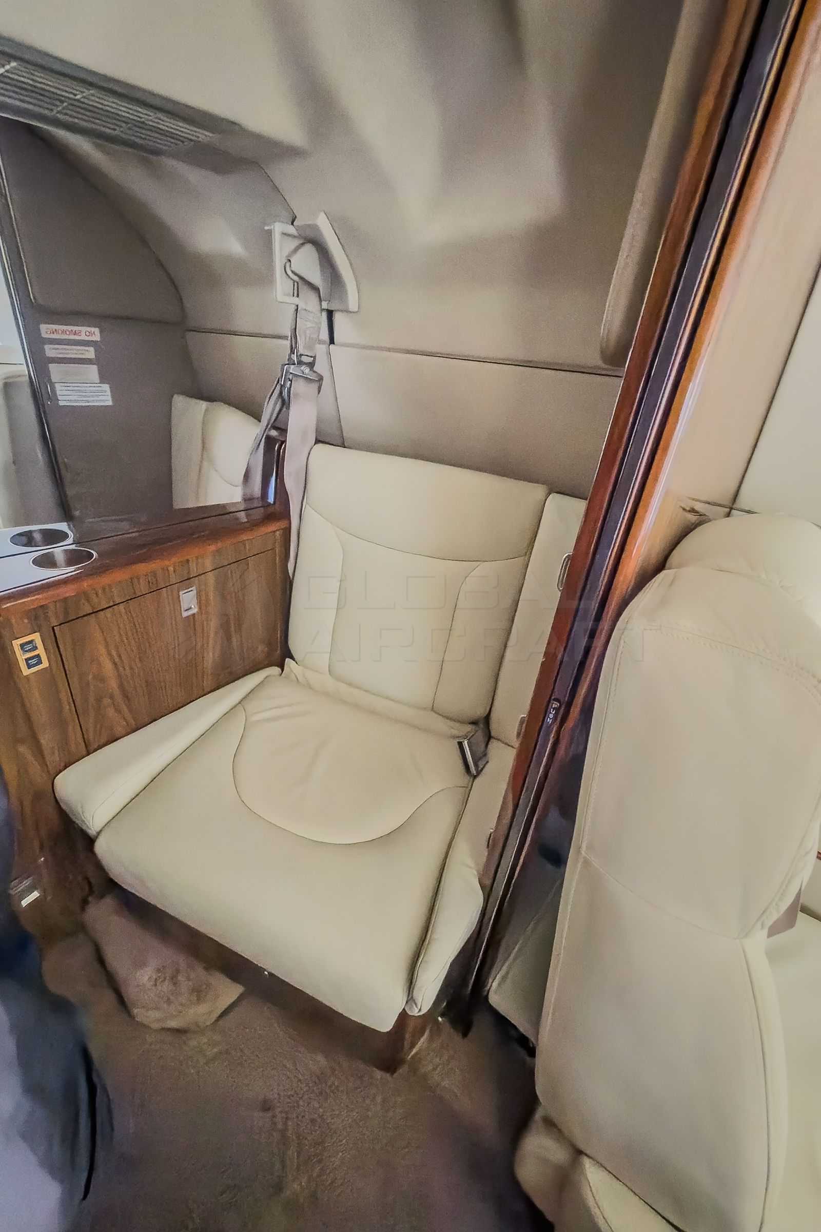 HAWKER 400XP 2007 — foto 10 de 14