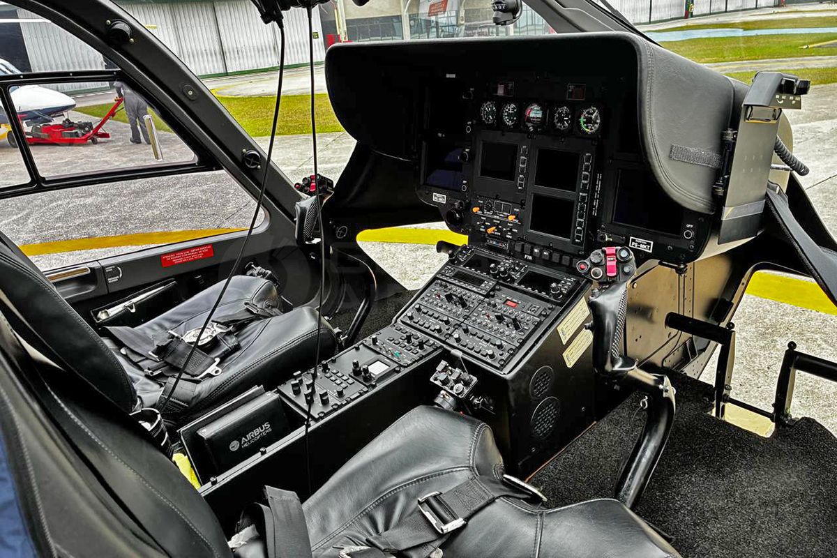 EUROCOPTER EC145 2014 — foto 4 de 8