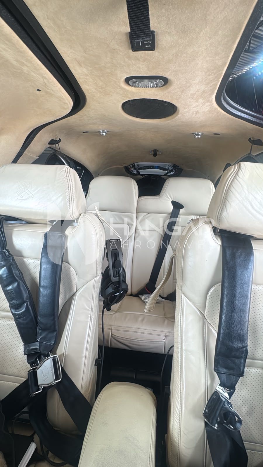 CIRRUS SR22 2021 — foto 8 de 9
