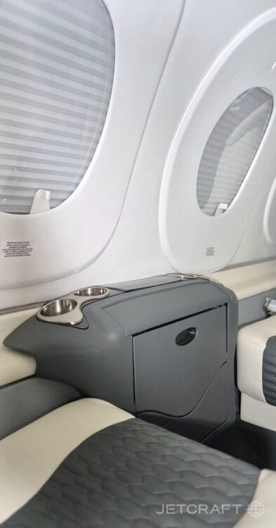 BEECHCRAFT PREMIER 1A 2002 — foto 8 de 12