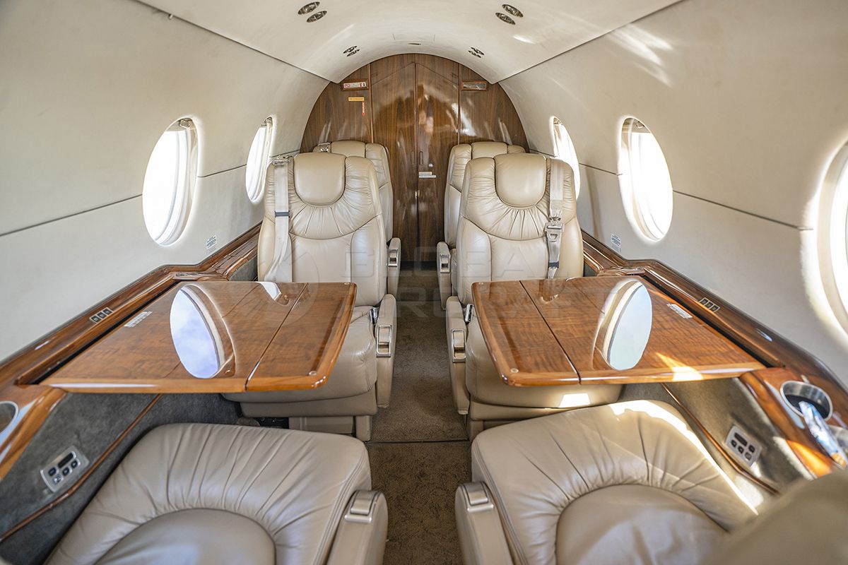 HAWKER 400XP 2007 — foto 9 de 12