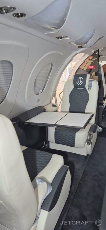 BEECHCRAFT PREMIER 1A 2002 — foto 5 de 12
