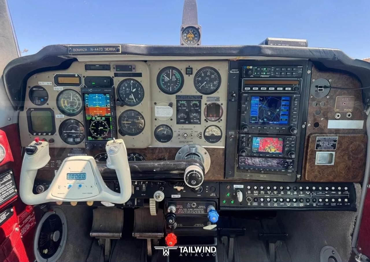 BEECHCRAFT BONANZA F33A 1975