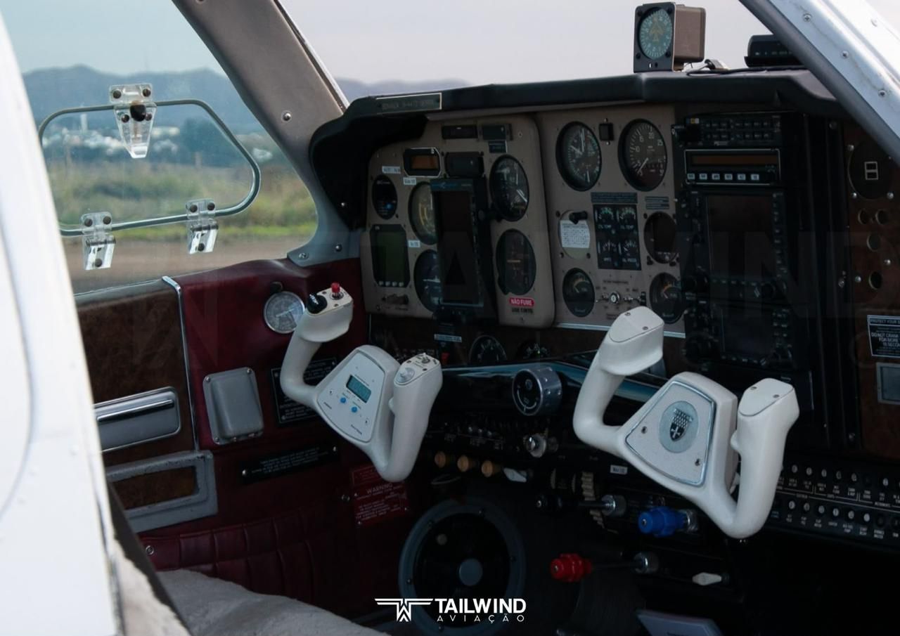 BEECHCRAFT BONANZA F33A 1975