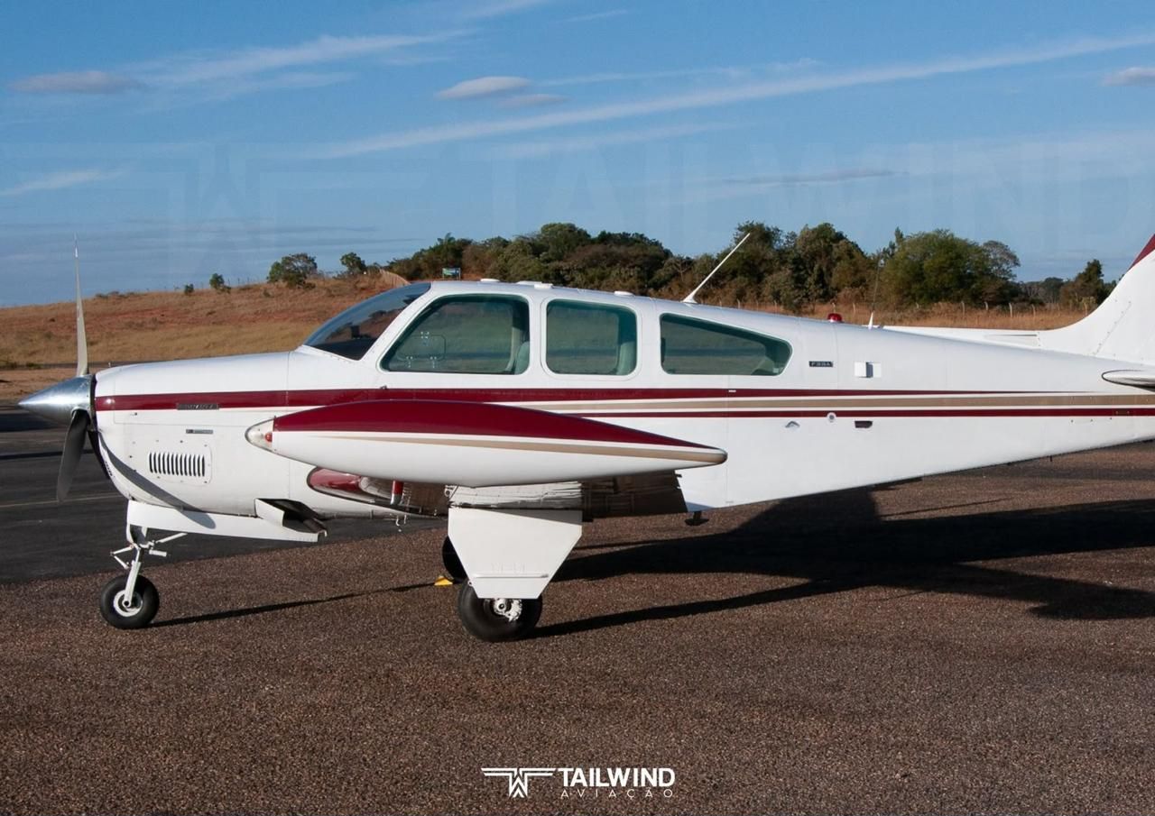 BEECHCRAFT BONANZA F33A 1975
