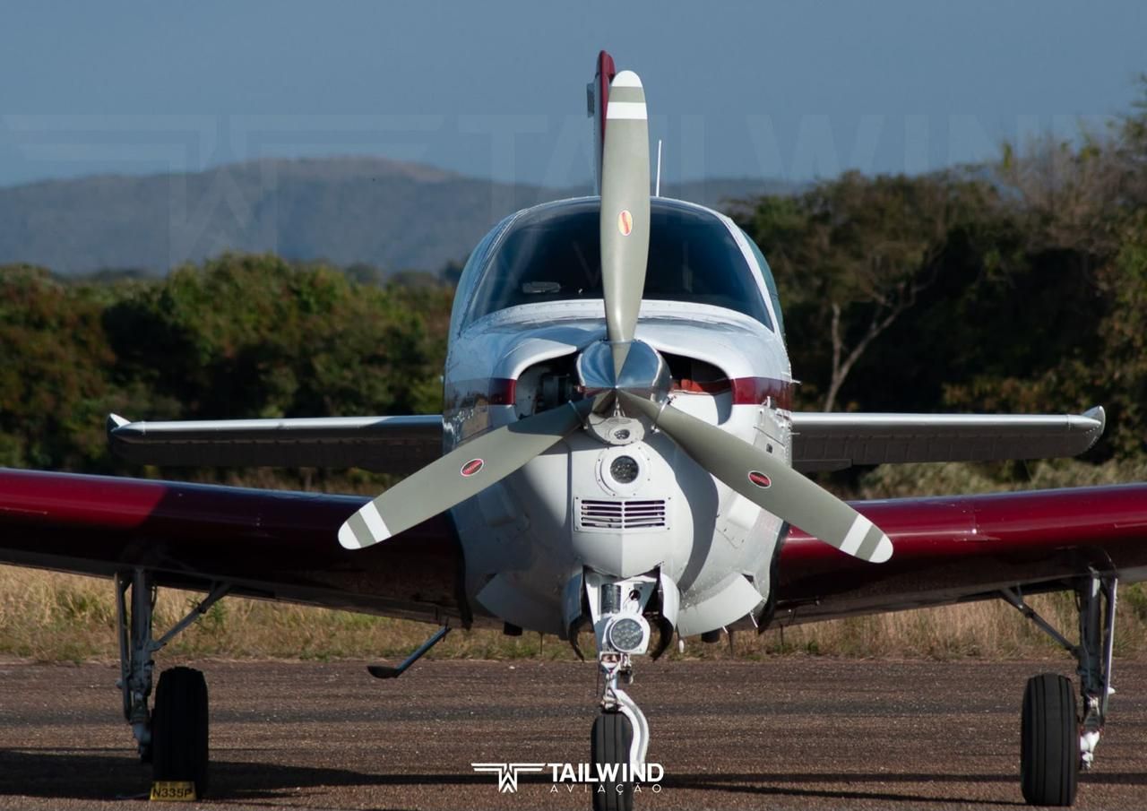 BEECHCRAFT BONANZA F33A 1975