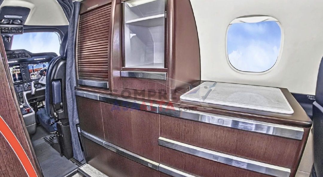 EMBRAER PHENOM 300 2012