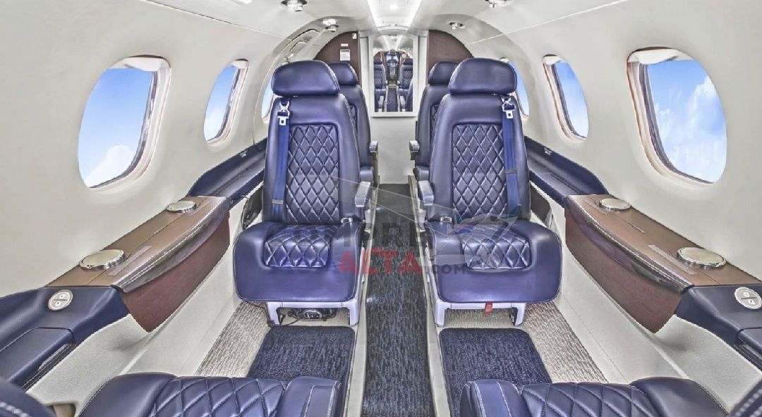 EMBRAER PHENOM 300 2012