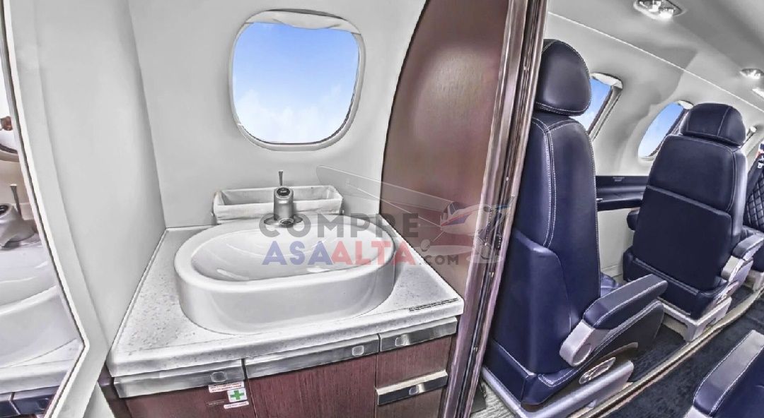EMBRAER PHENOM 300 2012
