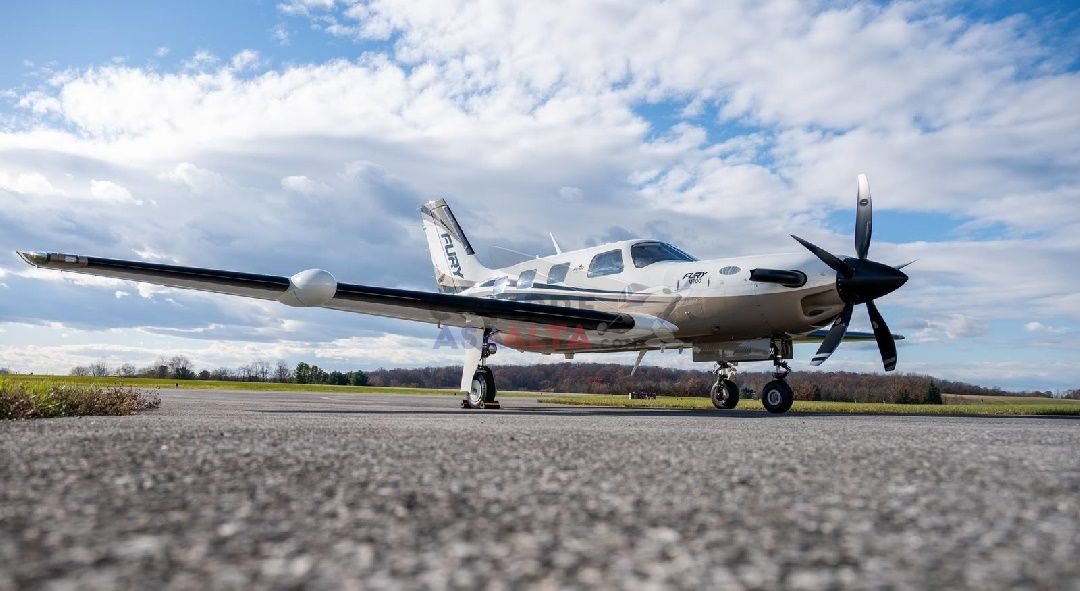 PIPER M700 FURY 2025