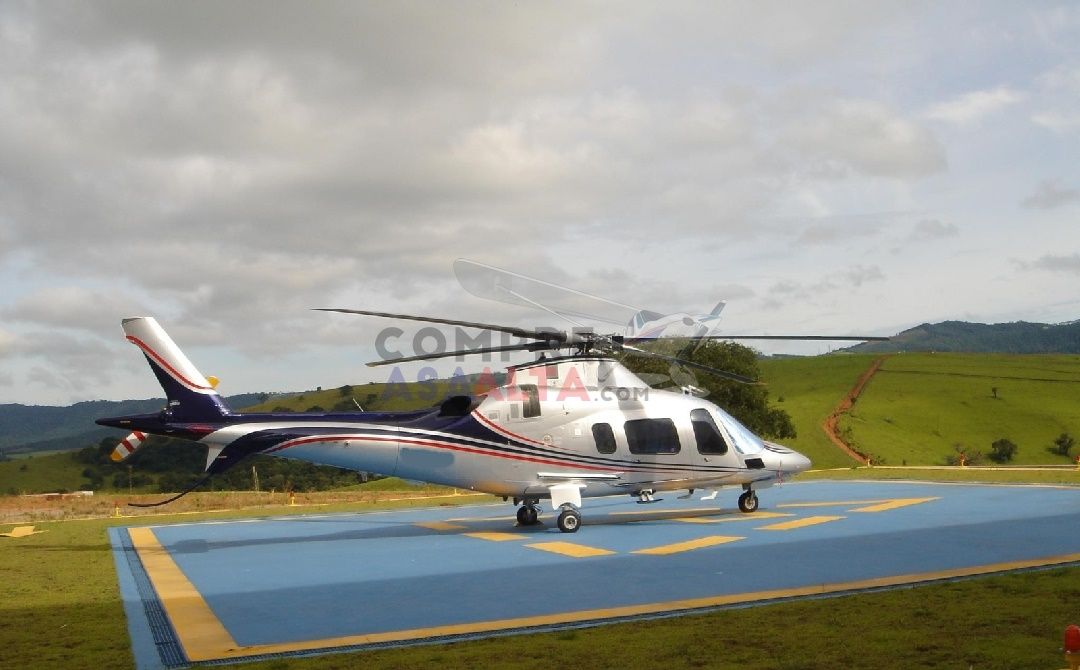 AGUSTA A109E POWER 2009 — foto 2 de 9