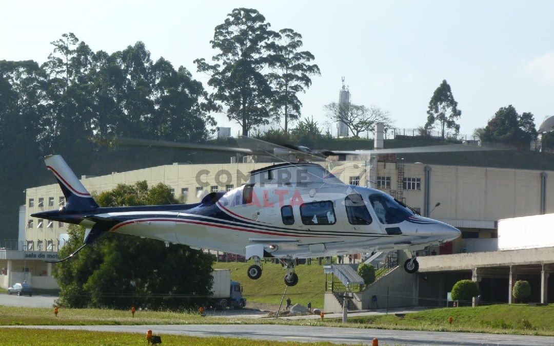 AGUSTA A109E POWER 2009 — foto 6 de 9