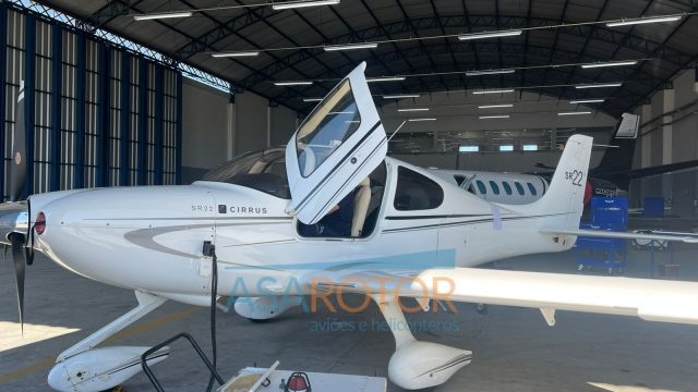 CIRRUS SR22 G2 2011