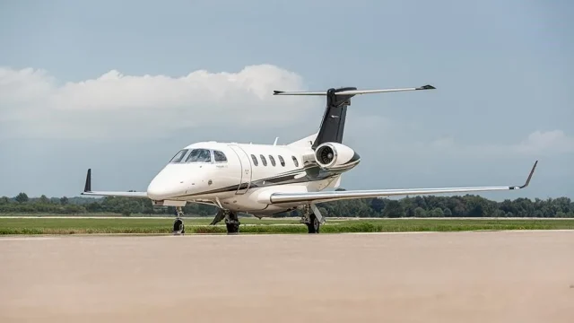 EMBRAER PHENOM 300E 2018