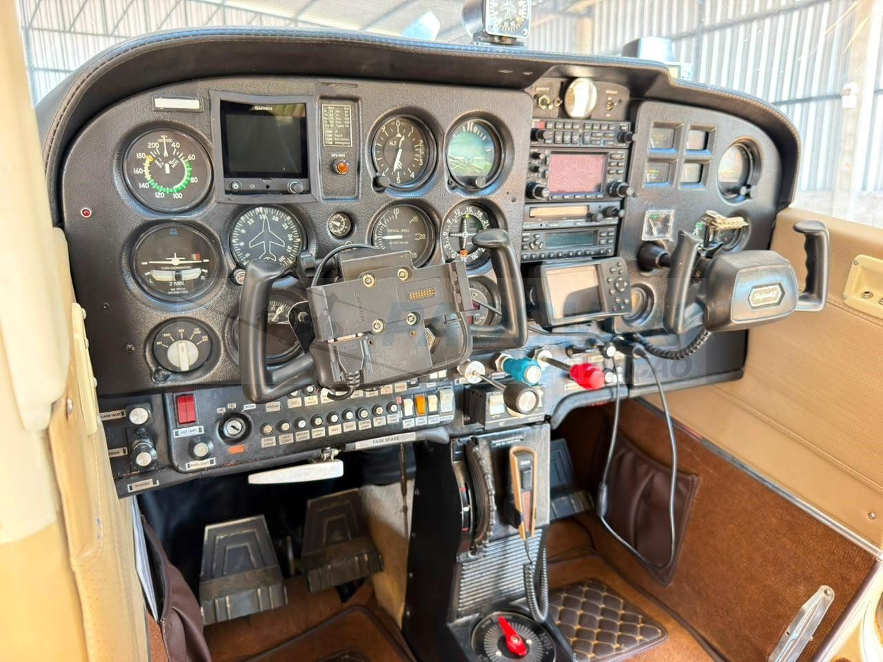 CESSNA 172M SKYHAWK 1974 — foto 7 de 7