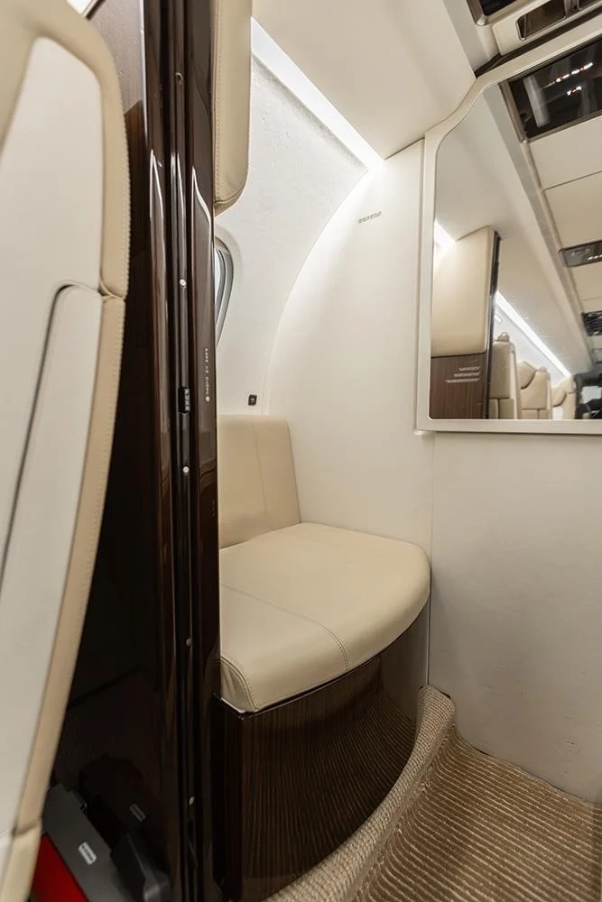 EMBRAER PHENOM 300E 2018 — foto 11 de 14