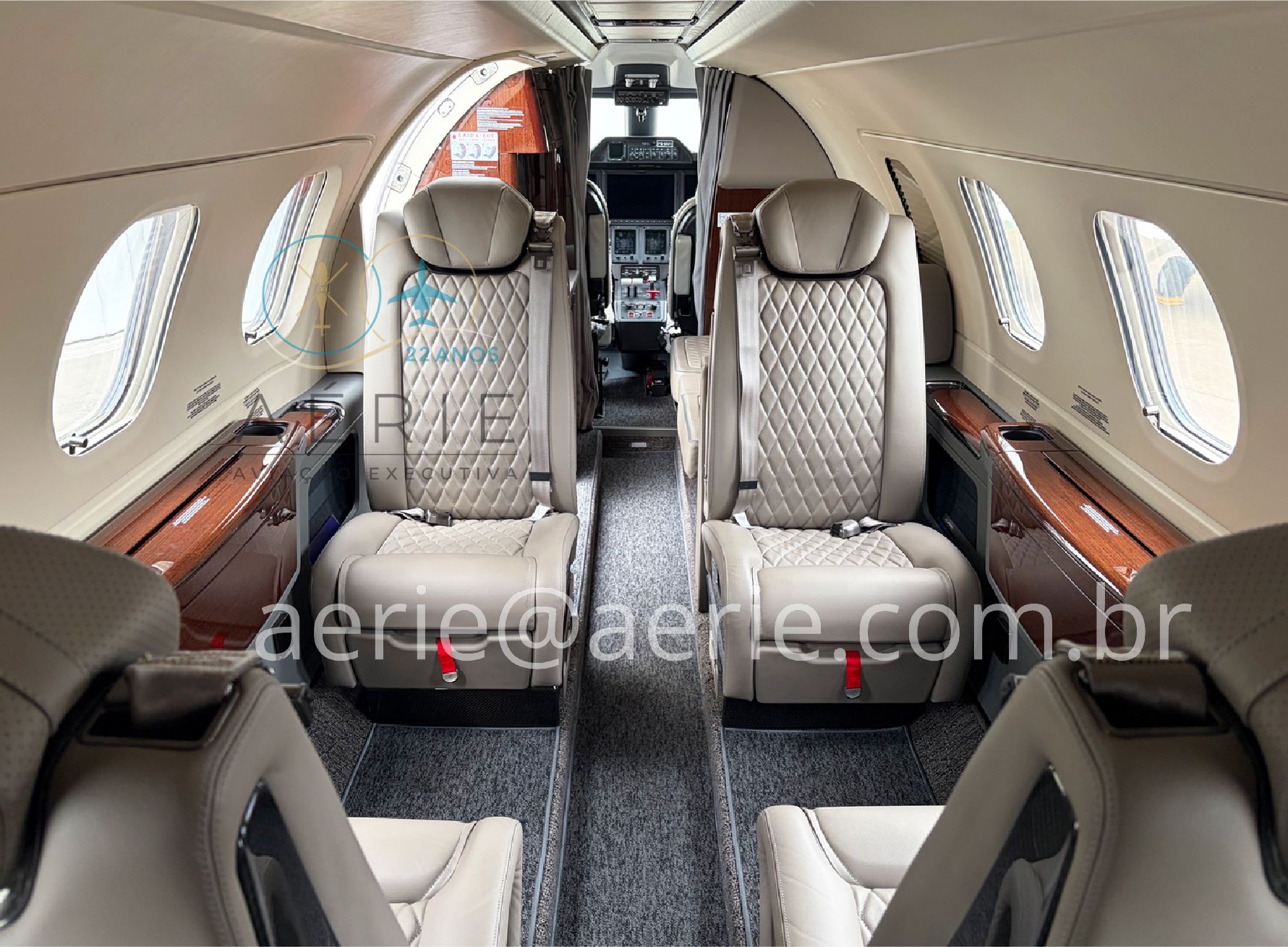 EMBRAER PHENOM 300E 2024 — foto 8 de 12