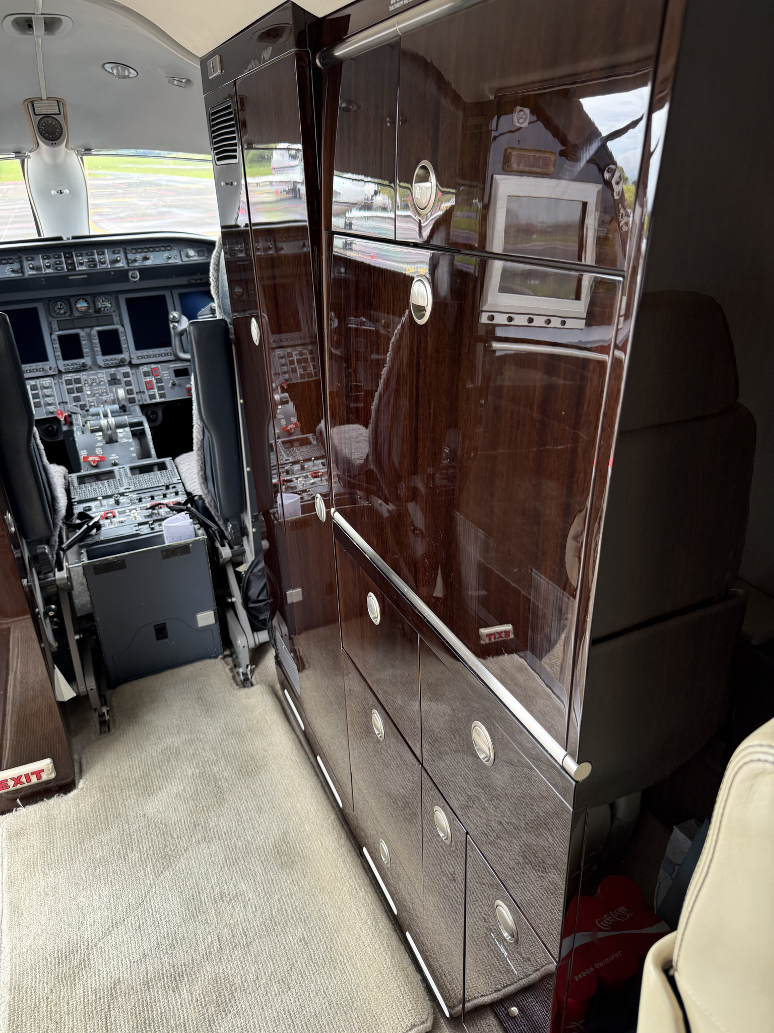 BOMBARDIER LEARJET 40 2004 — foto 8 de 10