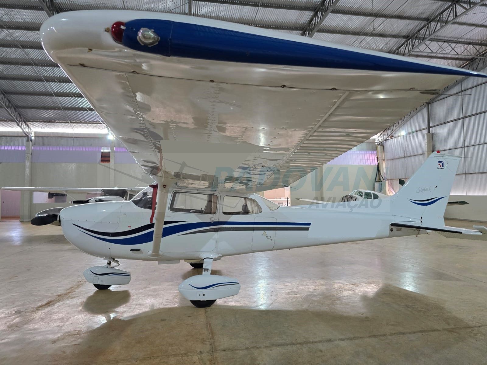 CESSNA 172M SKYHAWK 1974 — foto 2 de 7