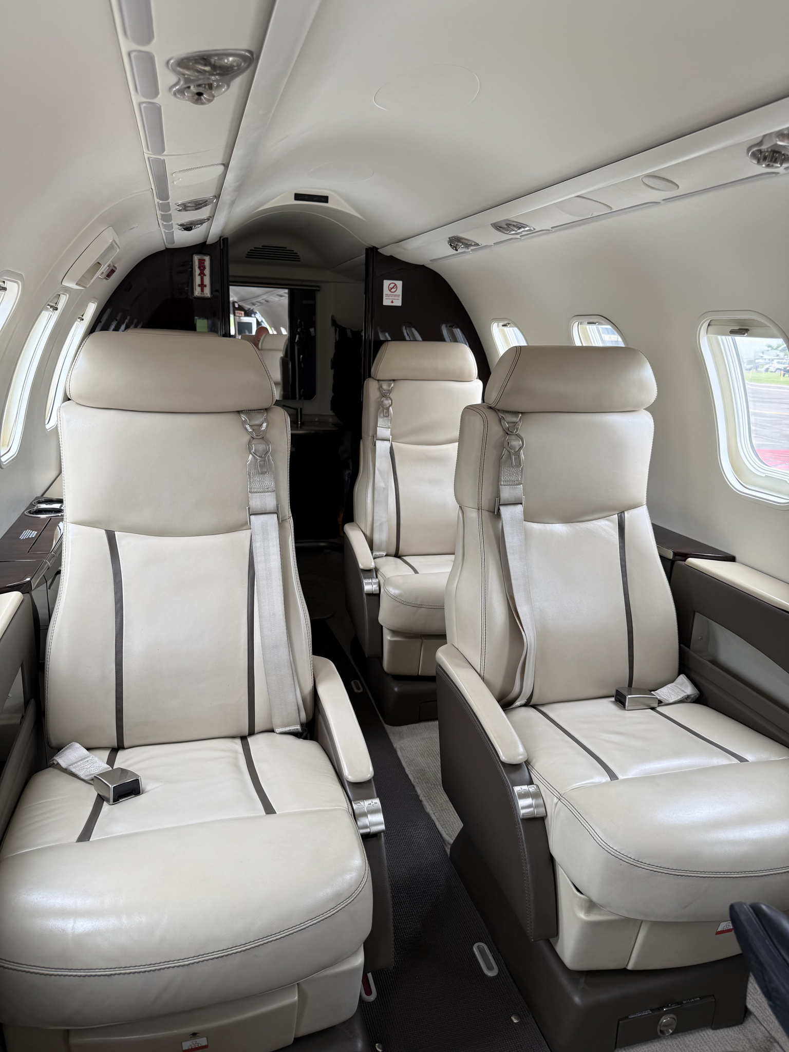 BOMBARDIER LEARJET 40 2004 — foto 9 de 10