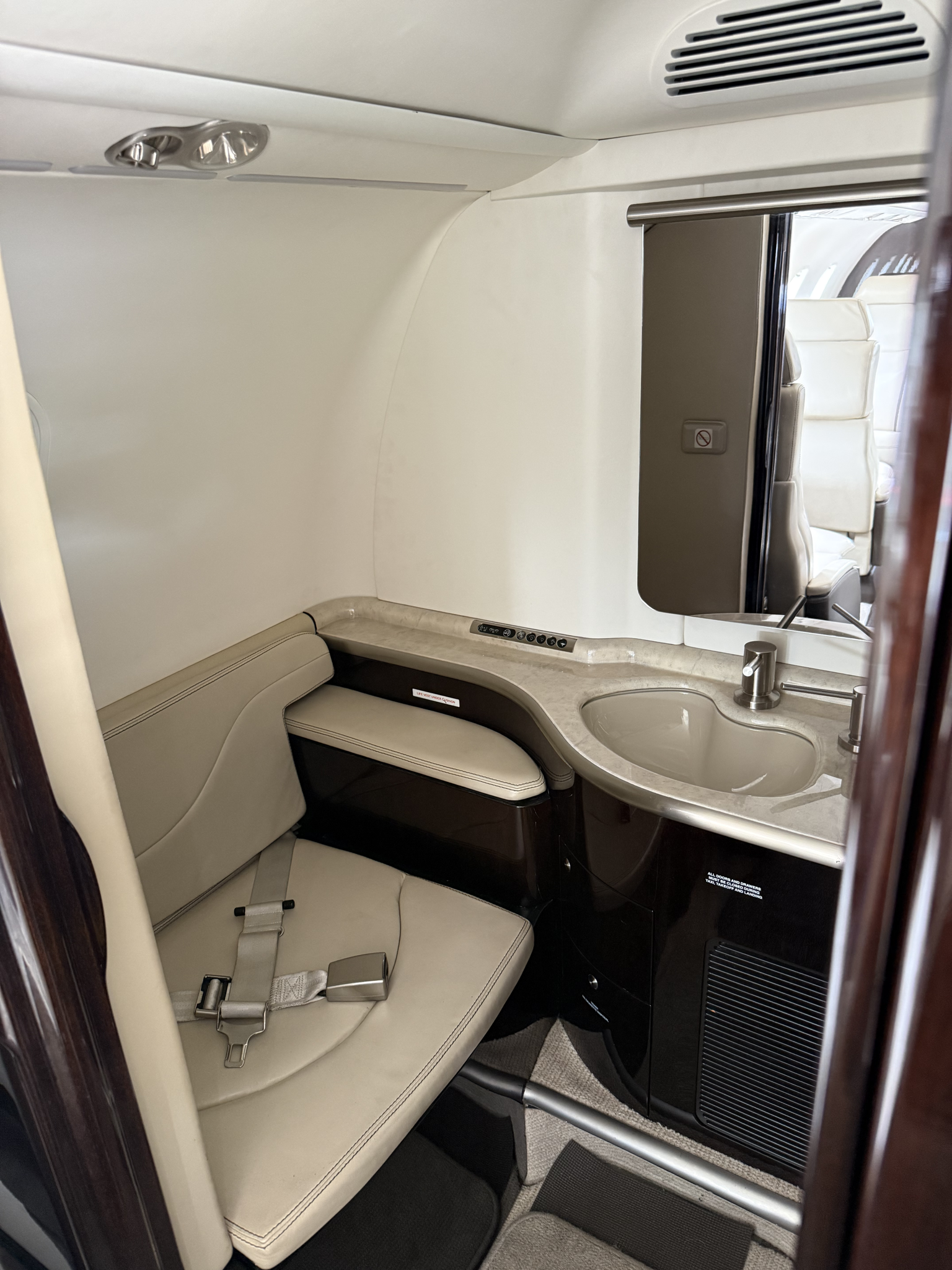 BOMBARDIER LEARJET 40 2004 — foto 10 de 10