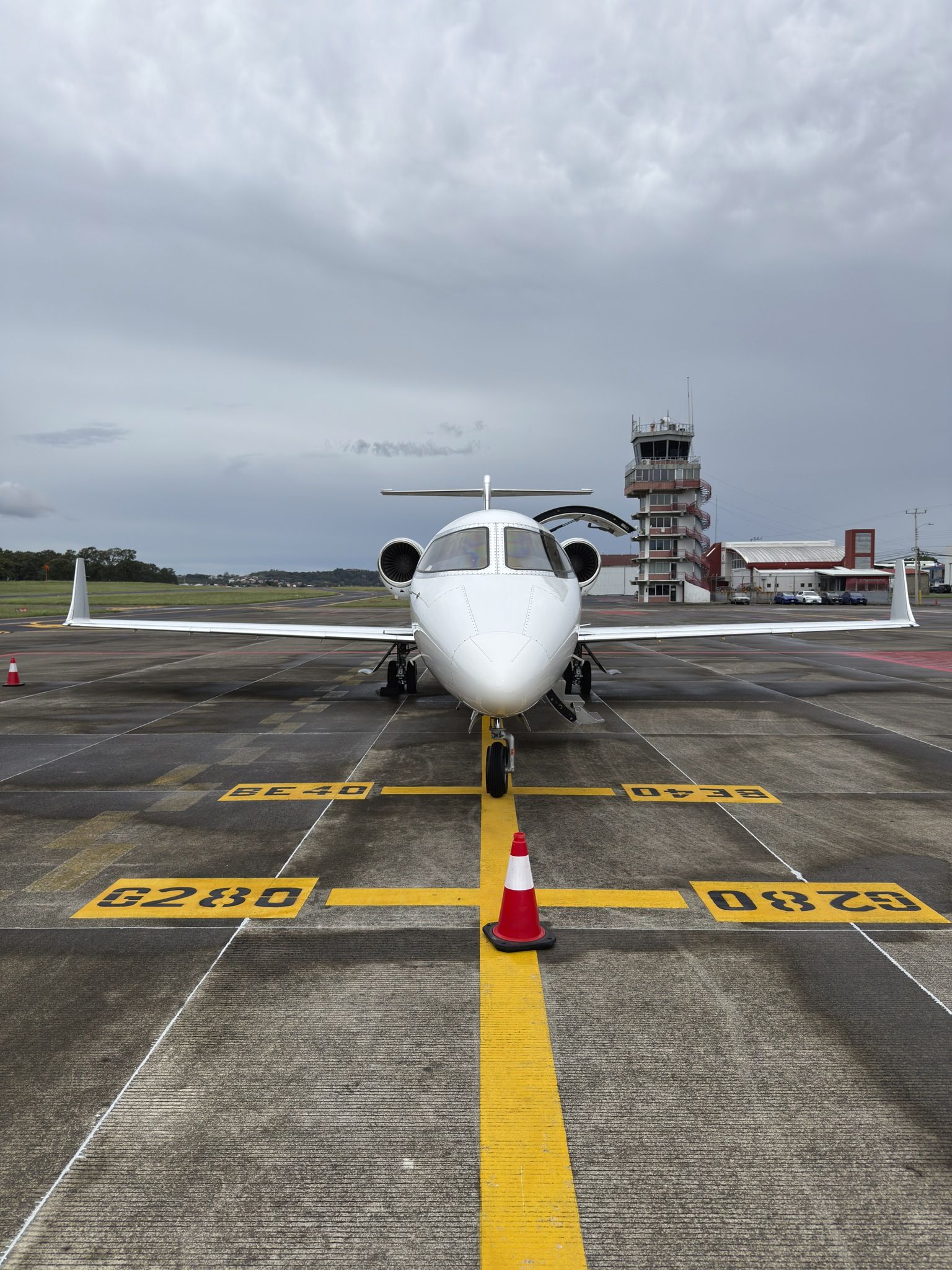 BOMBARDIER LEARJET 40 2004 — foto 5 de 10