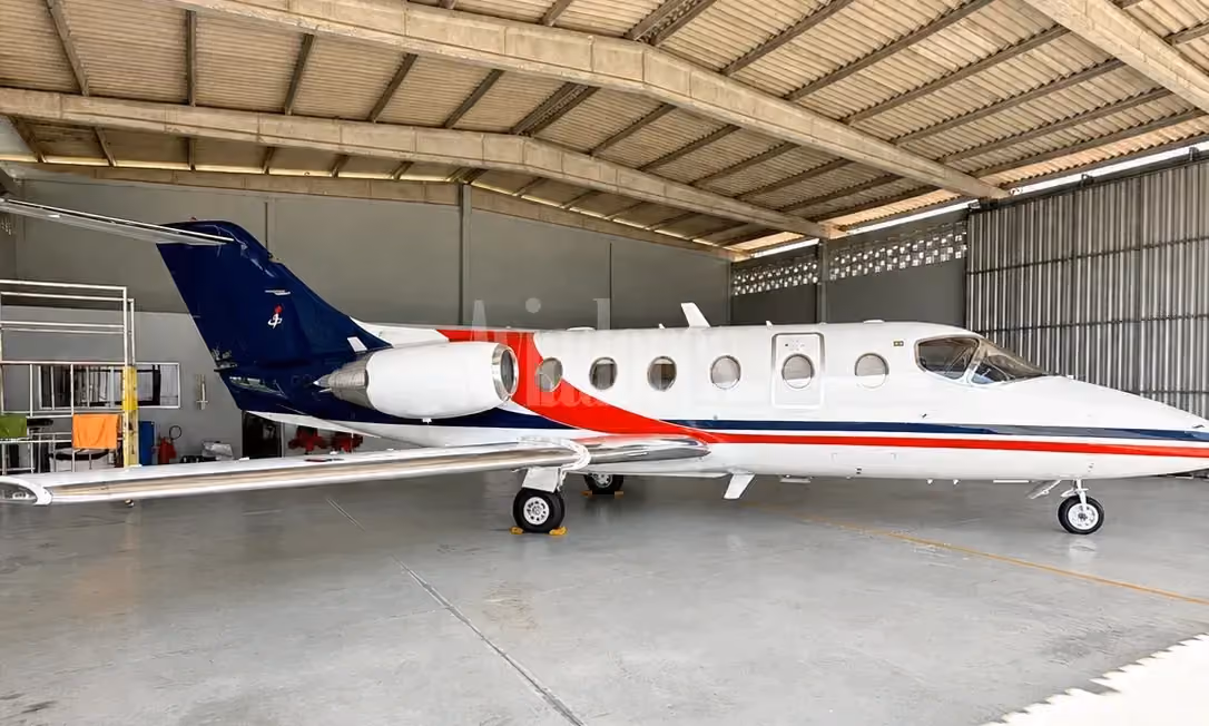 HAWKER 400A 1996 — foto 1 de 17