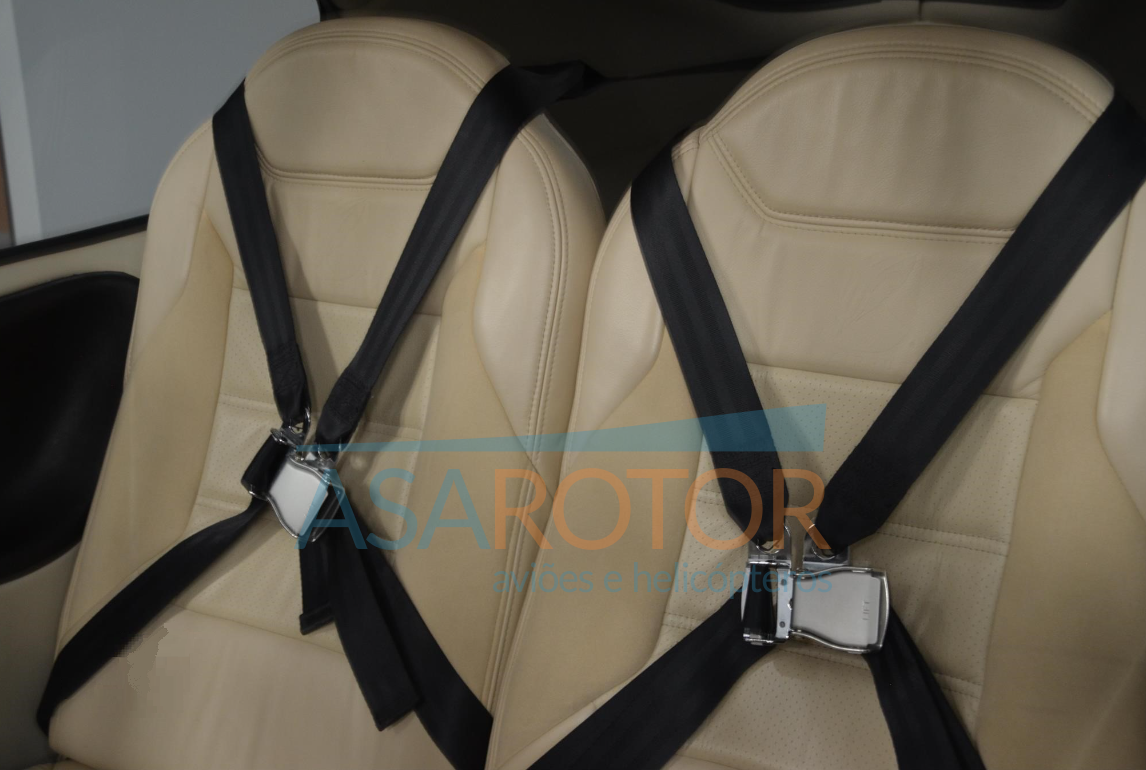 CIRRUS SR22 G2 2011 — foto 8 de 13