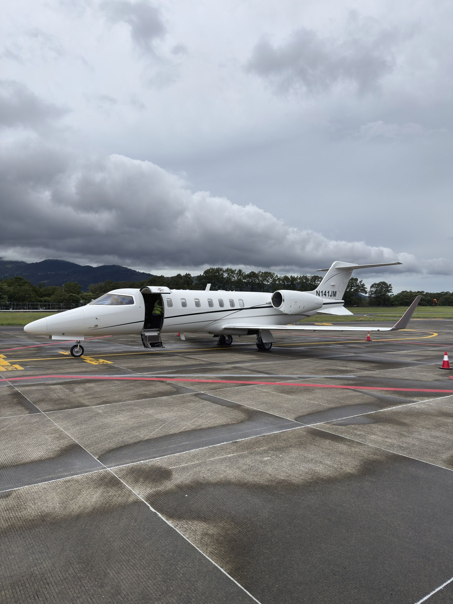 BOMBARDIER LEARJET 40 2004 — foto 3 de 10