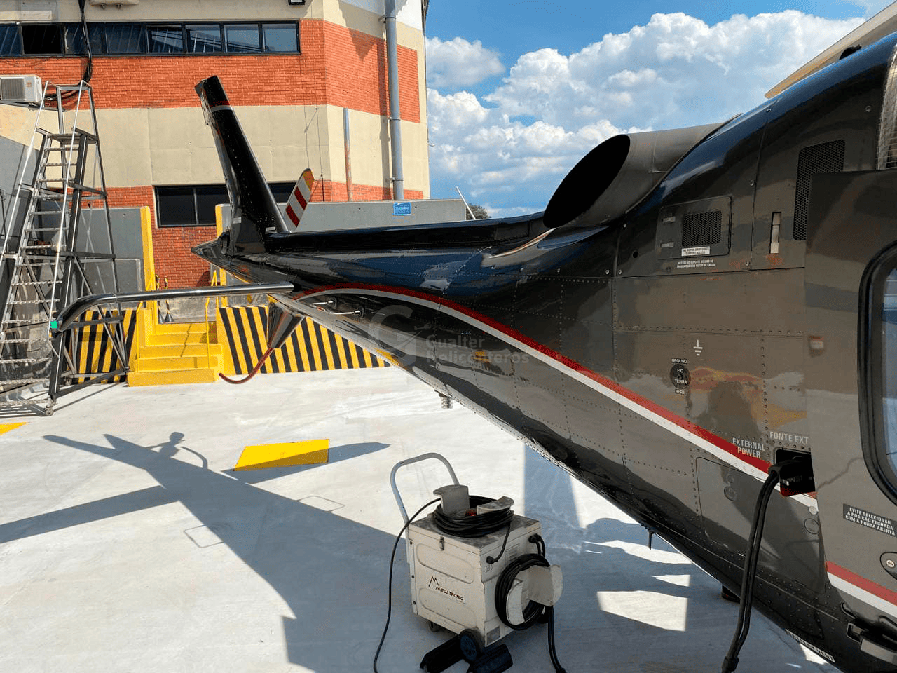 AGUSTA A109S GRAND 2010 — foto 5 de 14