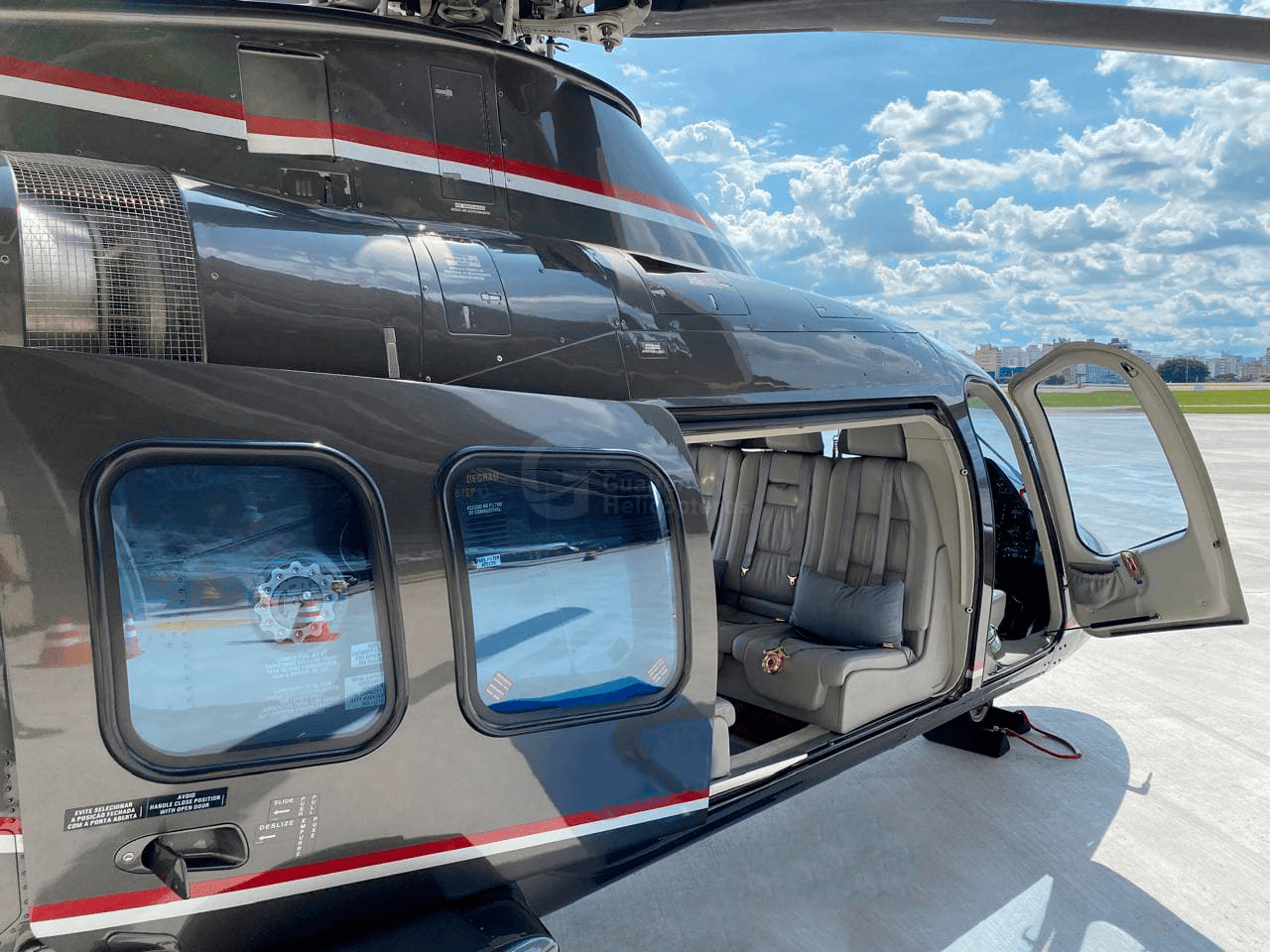 AGUSTA A109S GRAND 2010 — foto 6 de 14