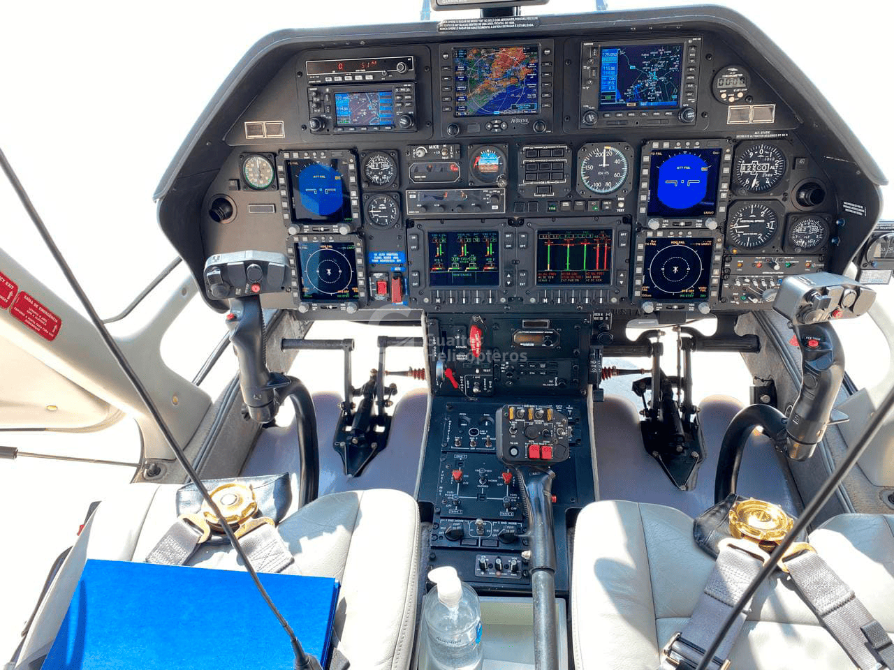 AGUSTA A109S GRAND 2010 — foto 8 de 14