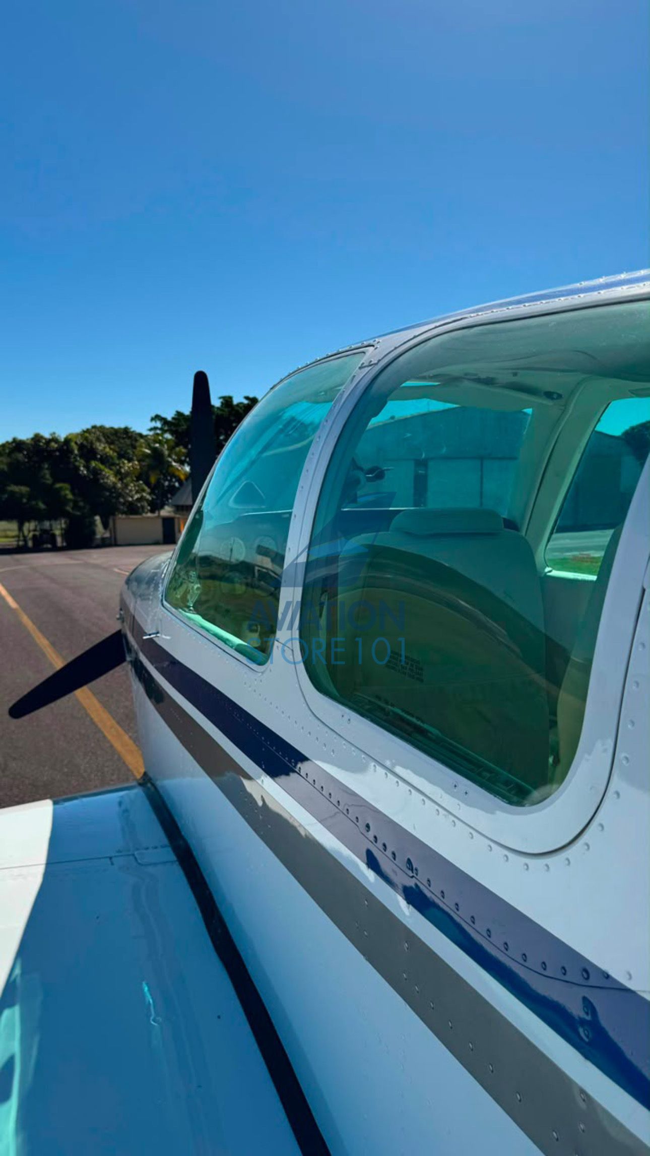 BEECHCRAFT BONANZA F33A 1993 — foto 8 de 21
