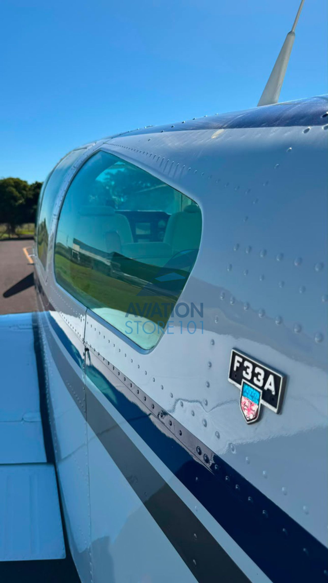 BEECHCRAFT BONANZA F33A 1993 — foto 7 de 21