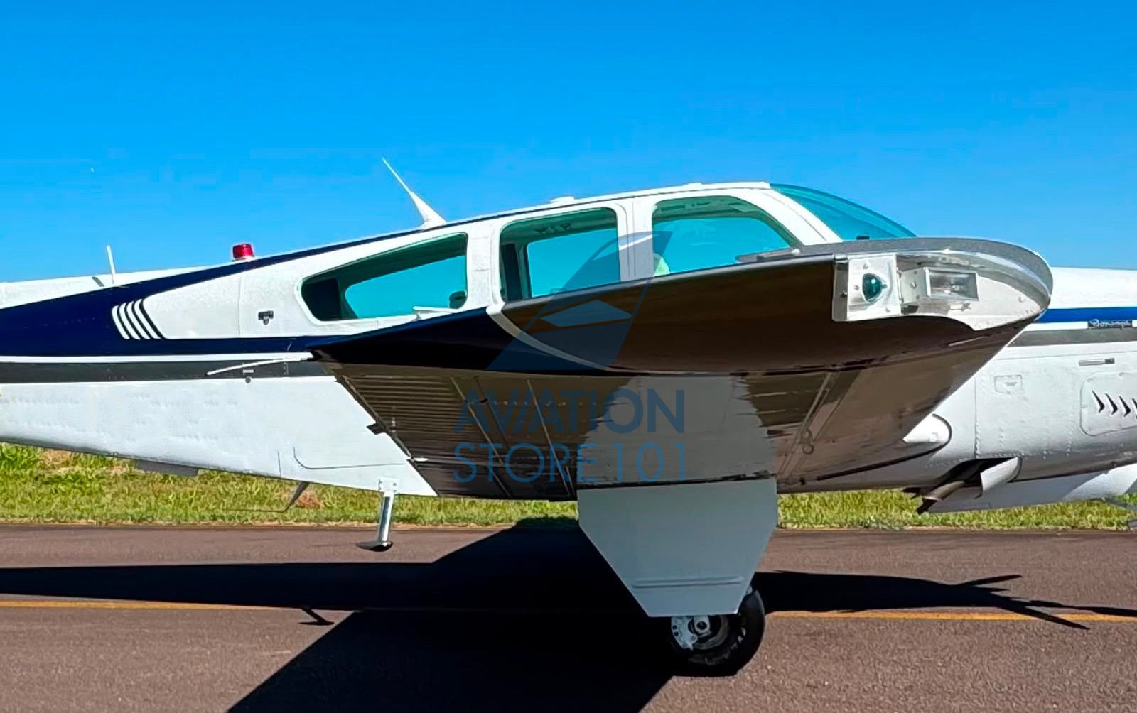 BEECHCRAFT BONANZA F33A 1993 — foto 2 de 21