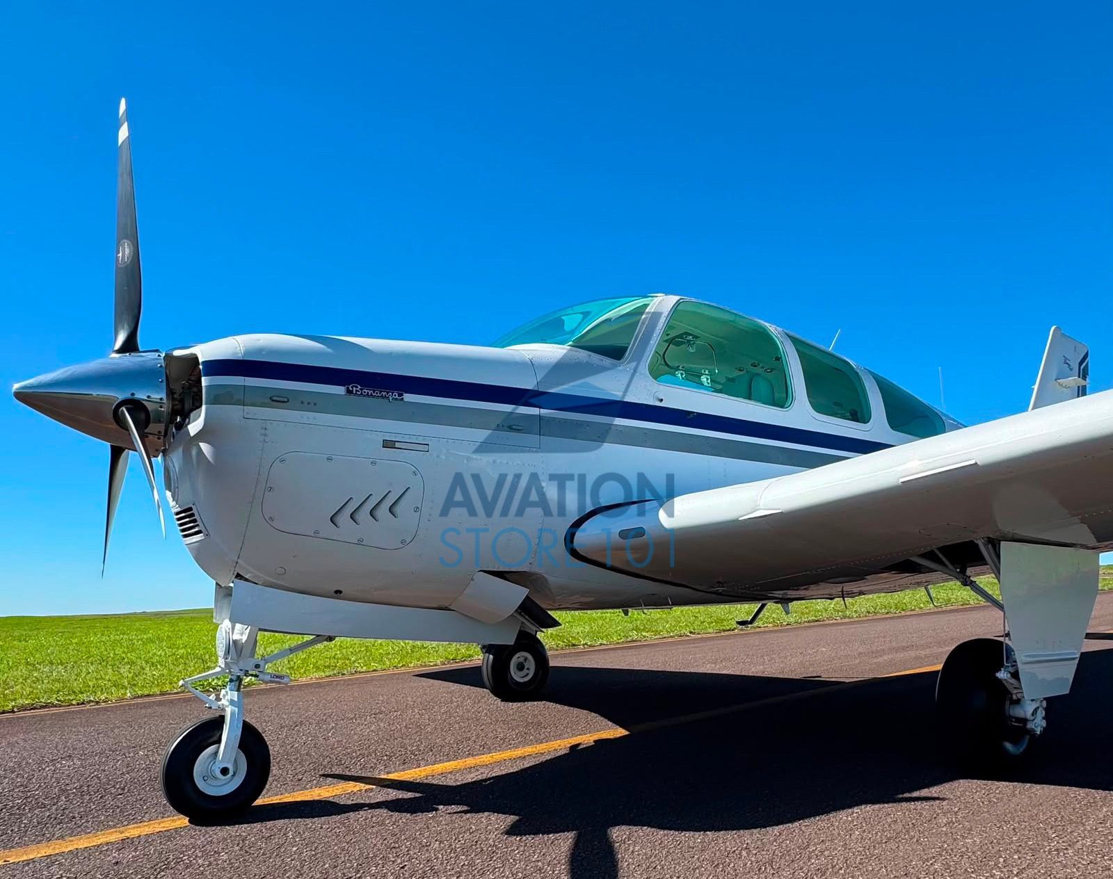 BEECHCRAFT BONANZA F33A 1993 — foto 1 de 21