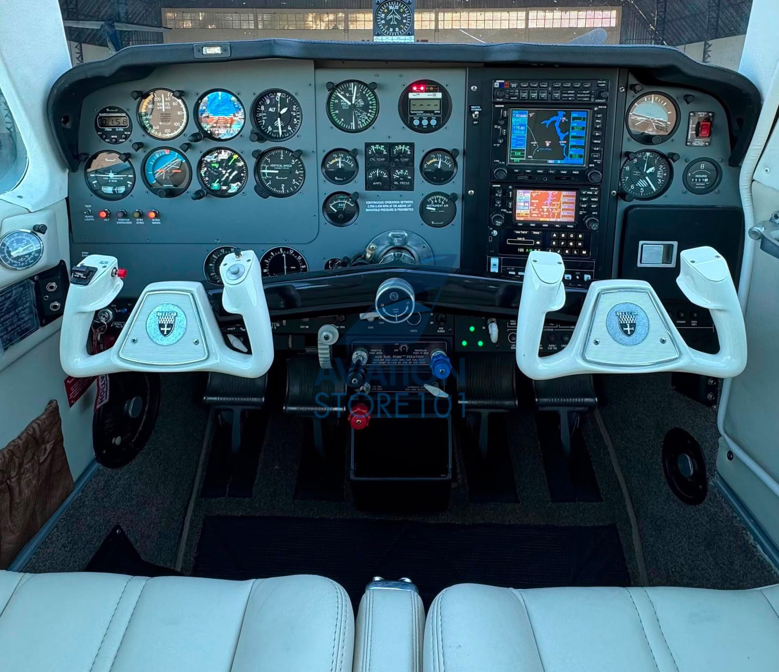 BEECHCRAFT BONANZA F33A 1993 — foto 19 de 21