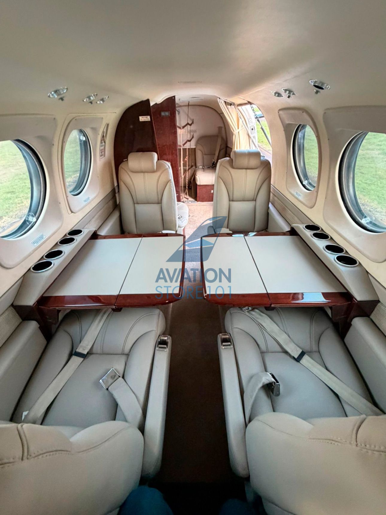 BEECHCRAFT KING AIR C90GTX 2010 — foto 13 de 23