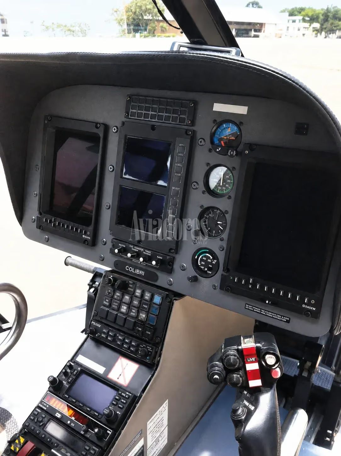 EUROCOPTER EC120B COLIBRI 1999 — foto 7 de 8