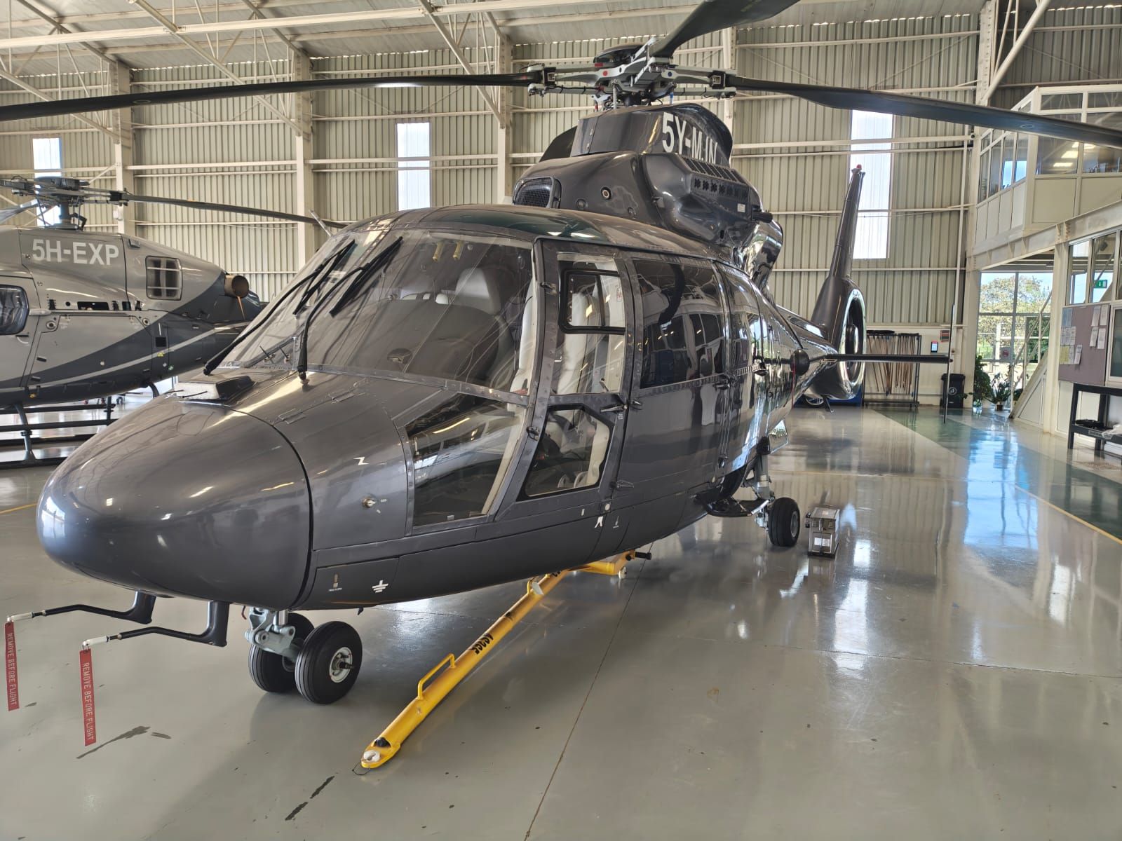 EUROCOPTER AS365N3 1999 — foto 2 de 14