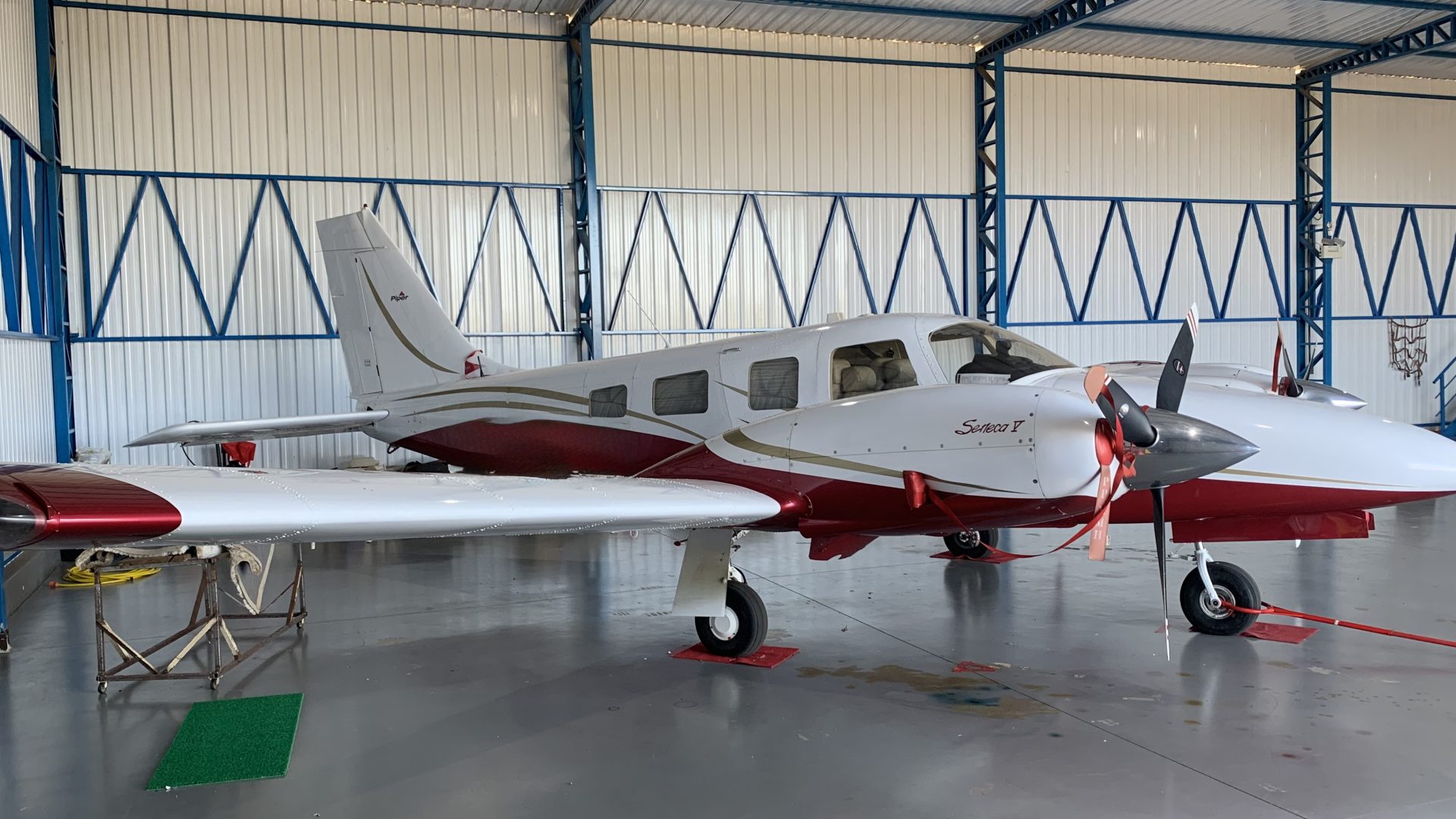 PIPER SENECA V 2011 — foto 1 de 10