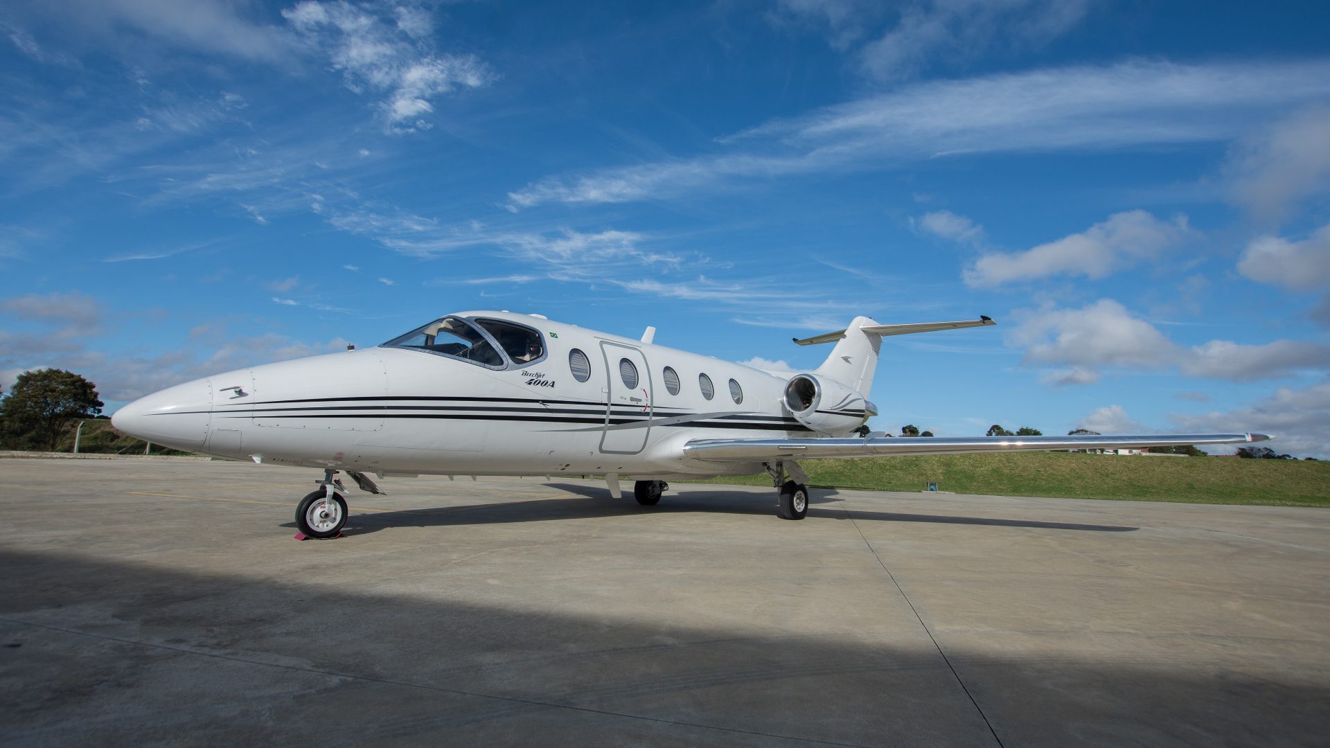 RAYTHEON AIRCRAFT HAWKER 400A 2002 — foto 1 de 9