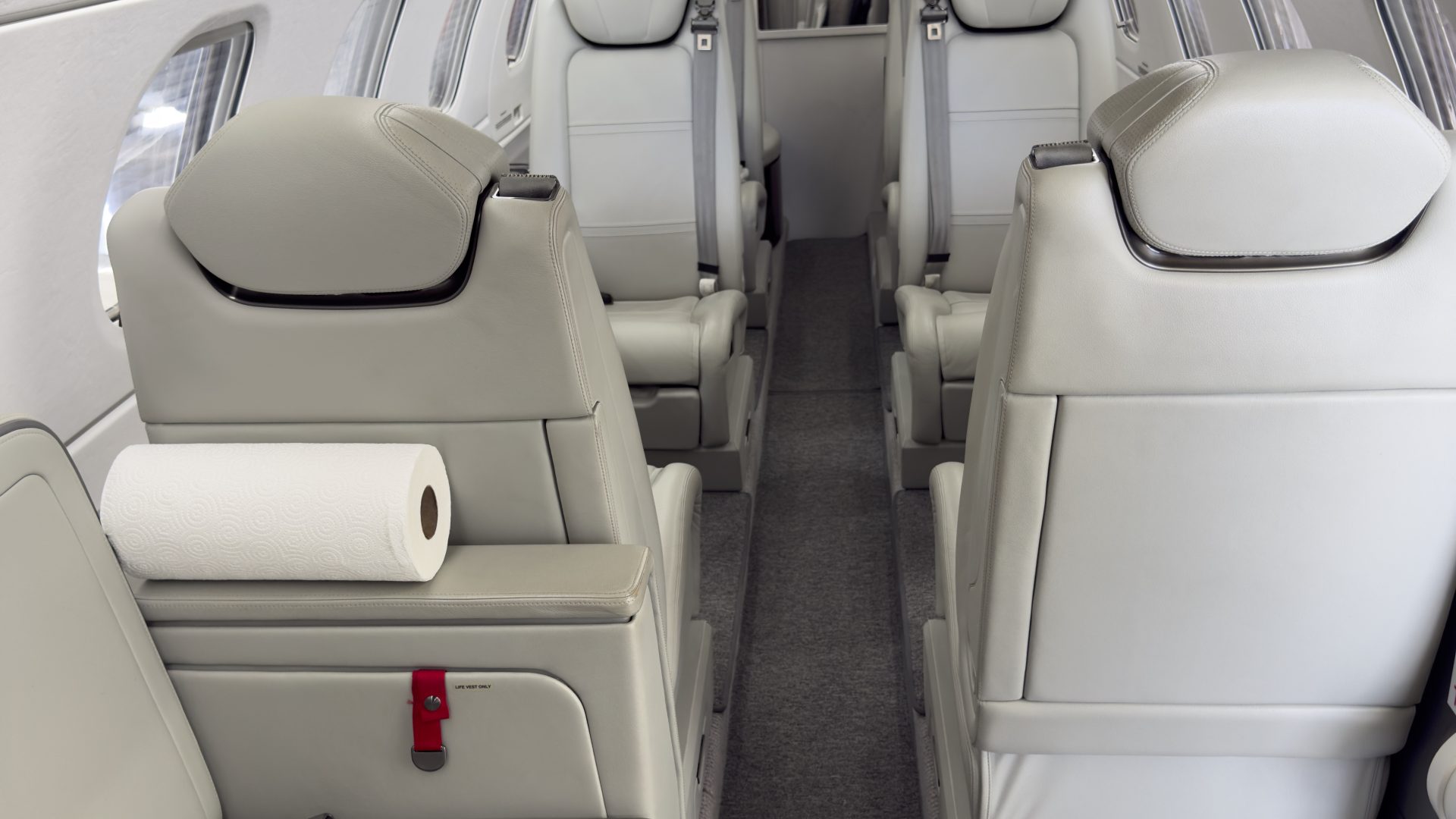 EMBRAER PHENOM 300E 2021 — foto 5 de 11