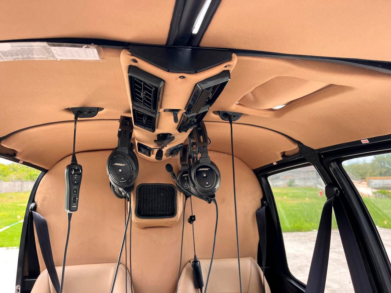 ROBINSON R44 RAVEN II 2010 — foto 9 de 10
