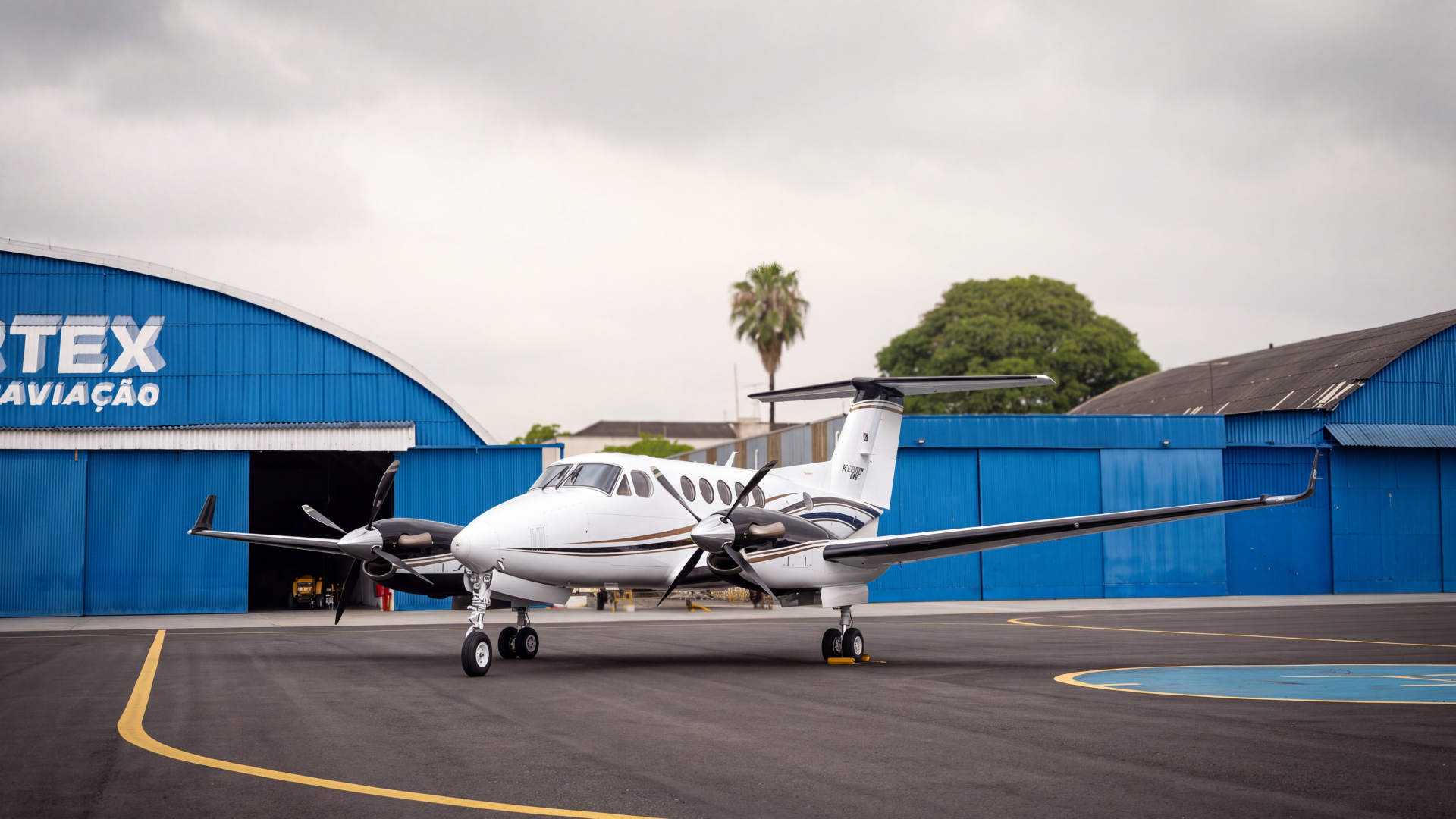 BEECHCRAFT KING AIR 250 2018 — foto 1 de 4