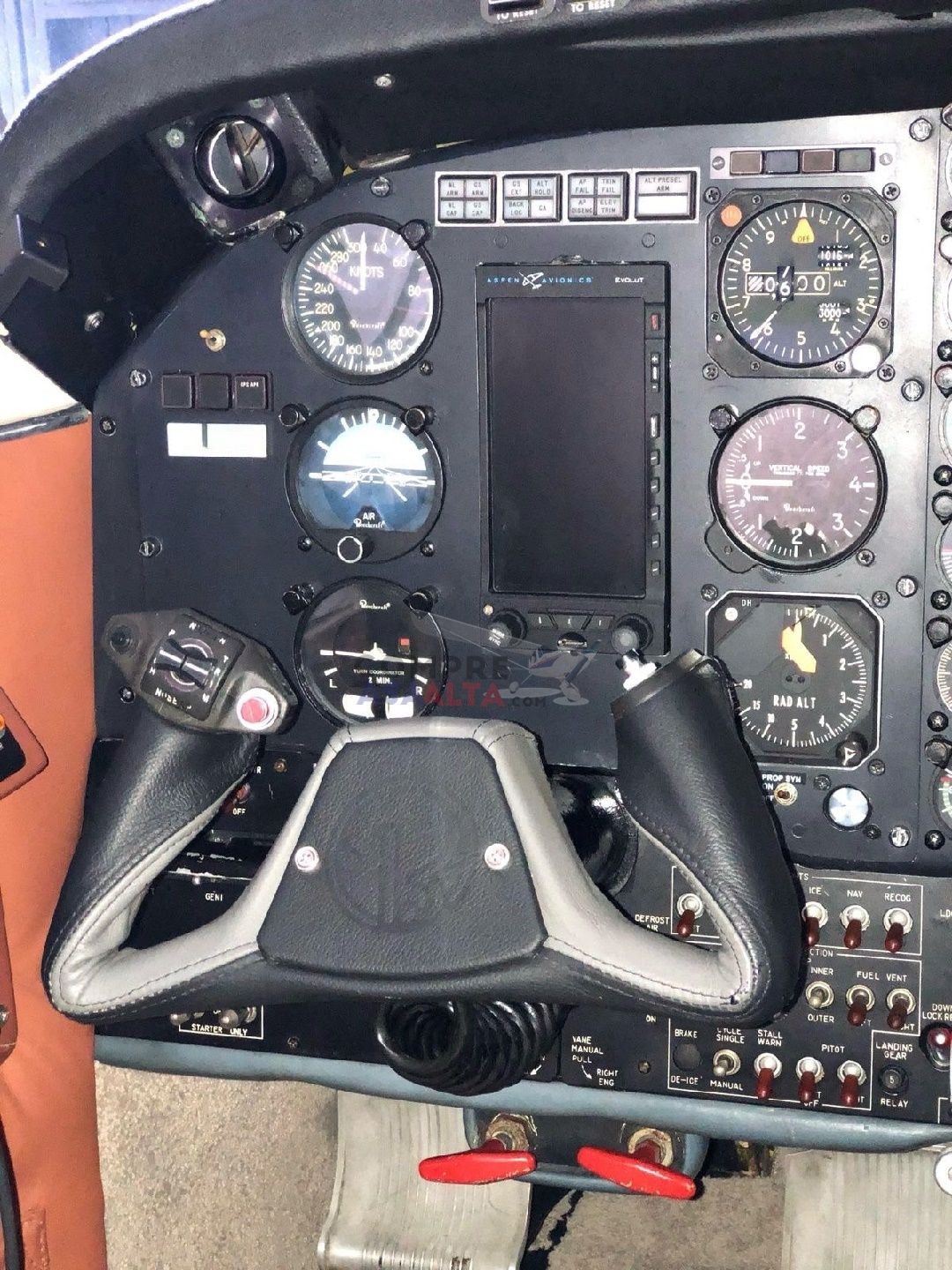 BEECHCRAFT KING AIR B200 1980 — foto 10 de 10